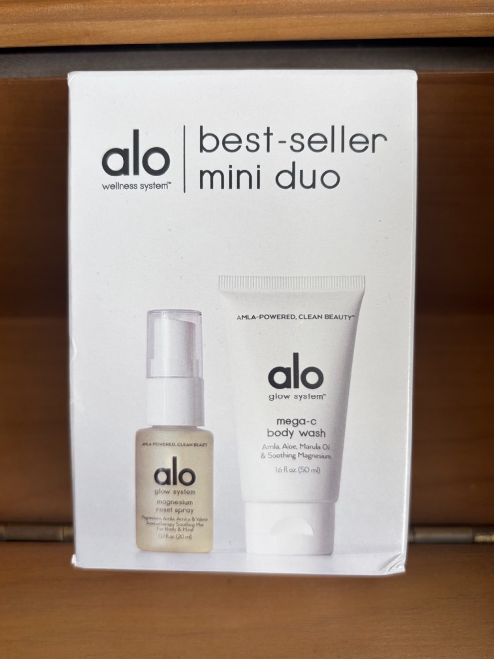 NIB Alo Mini Duo Best - Seller Travel Set